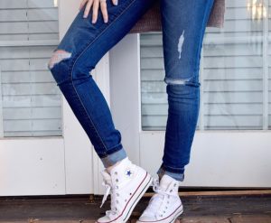 ripped jeans is voor sommige mensen een echte miskoop!